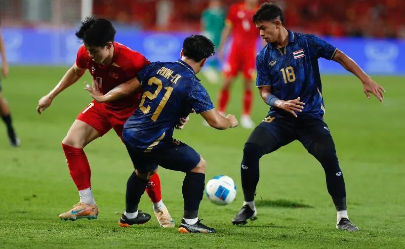 Bóng đá Thái Lan chấp nhận kết quả thua 2 - 3 trước U22 Việt Nam