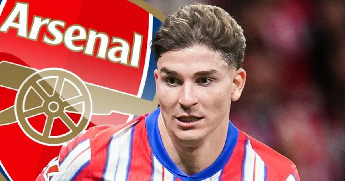 arsenal-choi-tat-tay-vi-alvarez-1-1